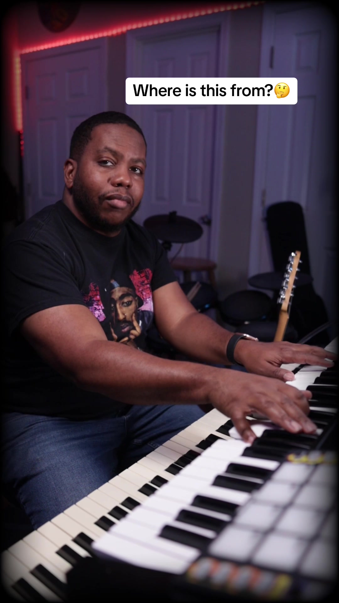 tupac今天已经52岁了!保持你的头!