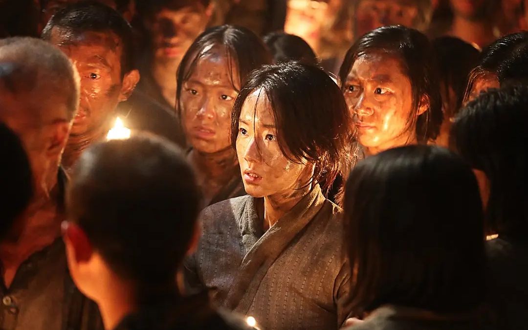 1941年丑陋的黑历史,男人被迫挖煤,女人痛不欲生《军舰岛》