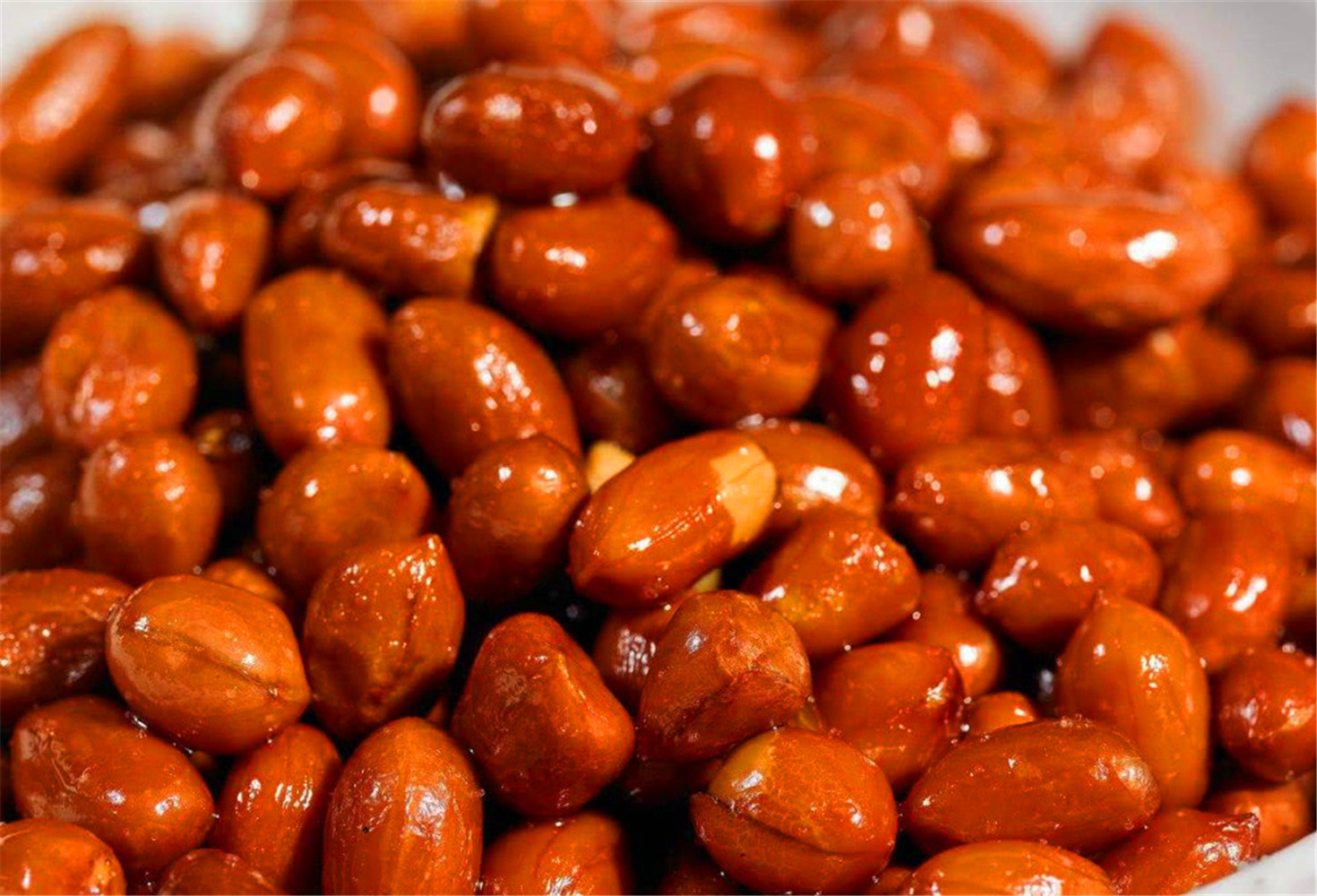 这才是油炸花生米最正确的做法,酥脆可口,放久也回软