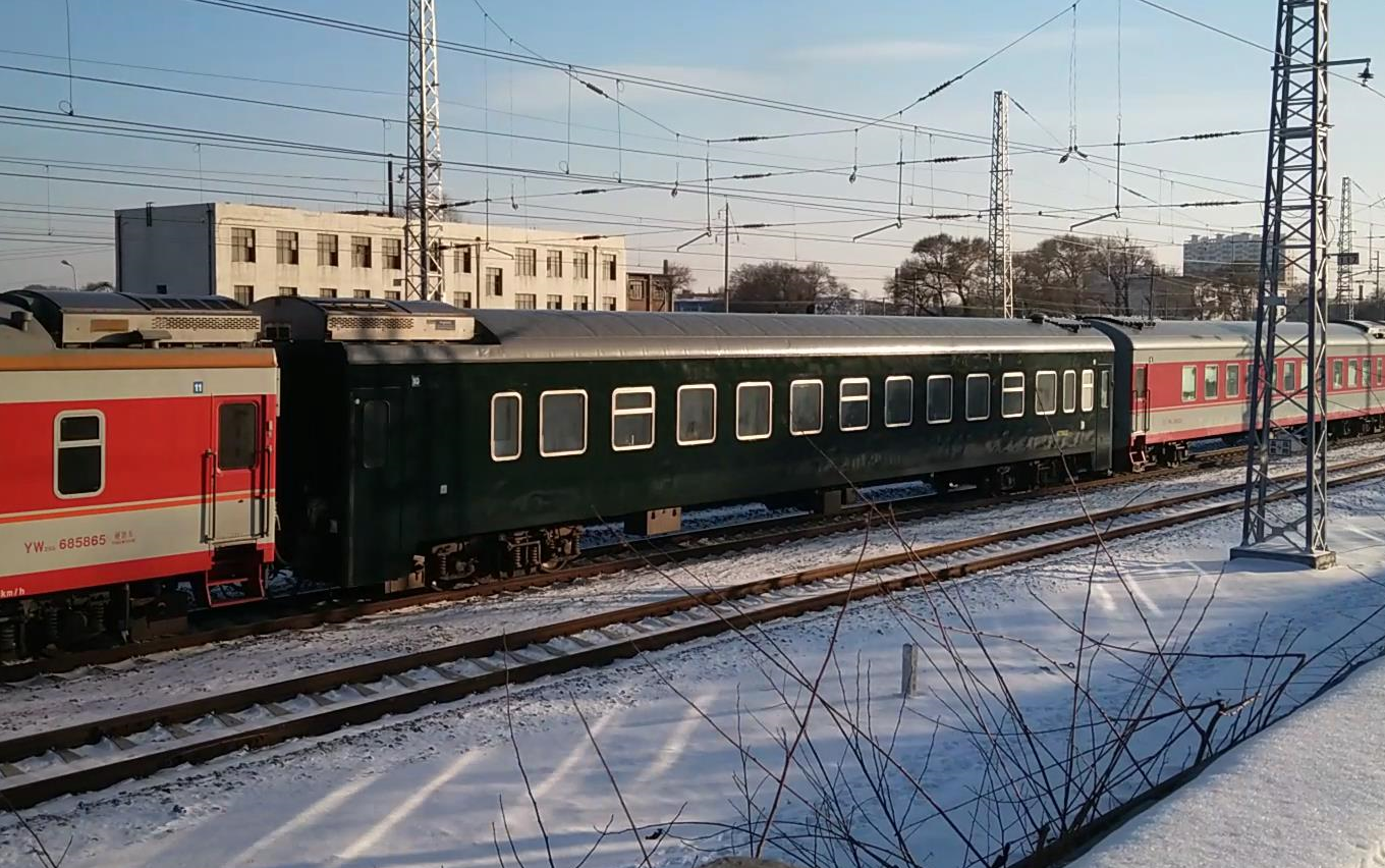 25g】df11 0424 k996次(海拉尔-成都)进平齐线齐北场 列尾回送yw25b