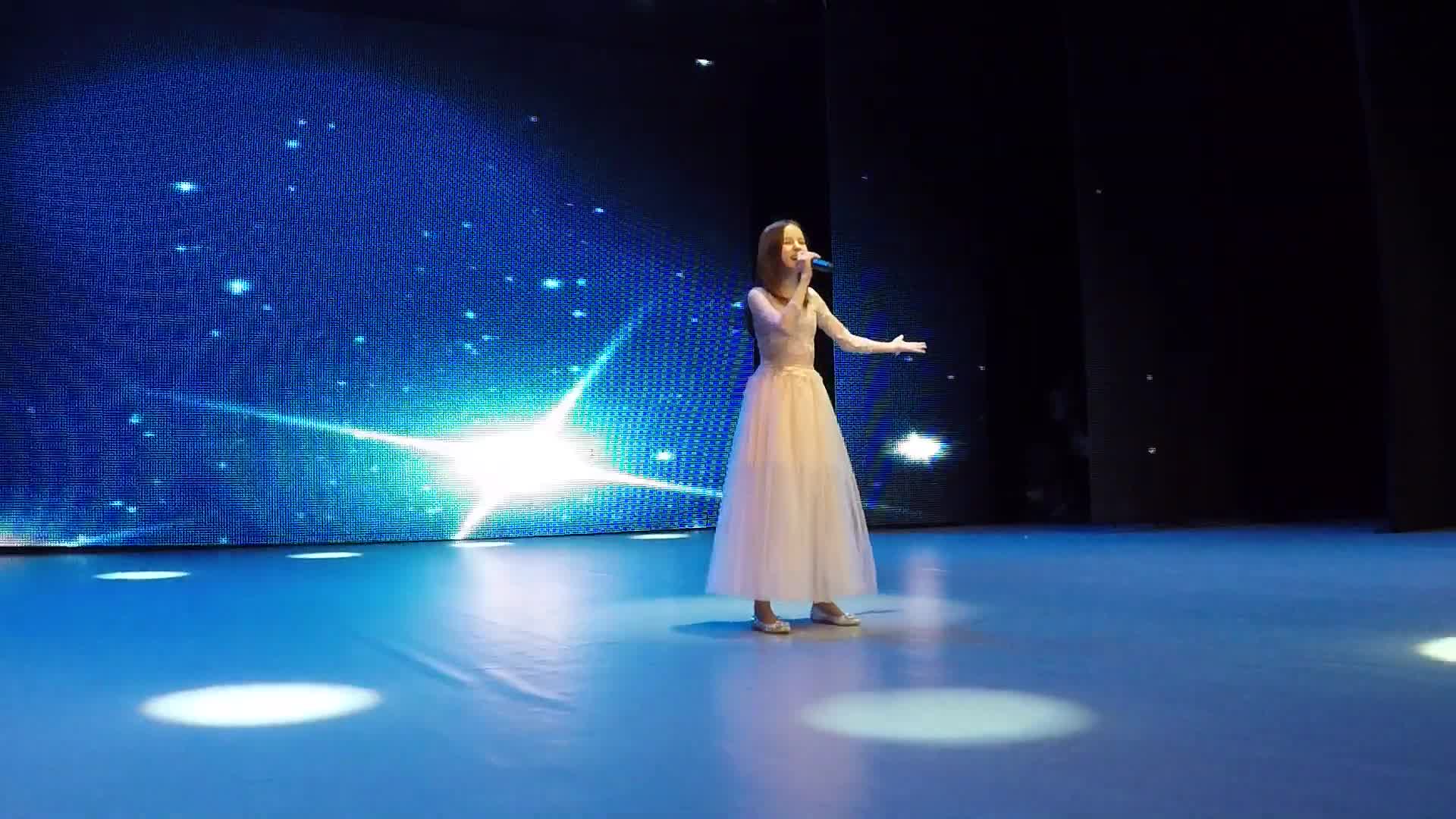 [图]丹妮莉娅Daneliya Tuleshova - A Million Voices | 儿童互助慈善音乐会2019.4.21