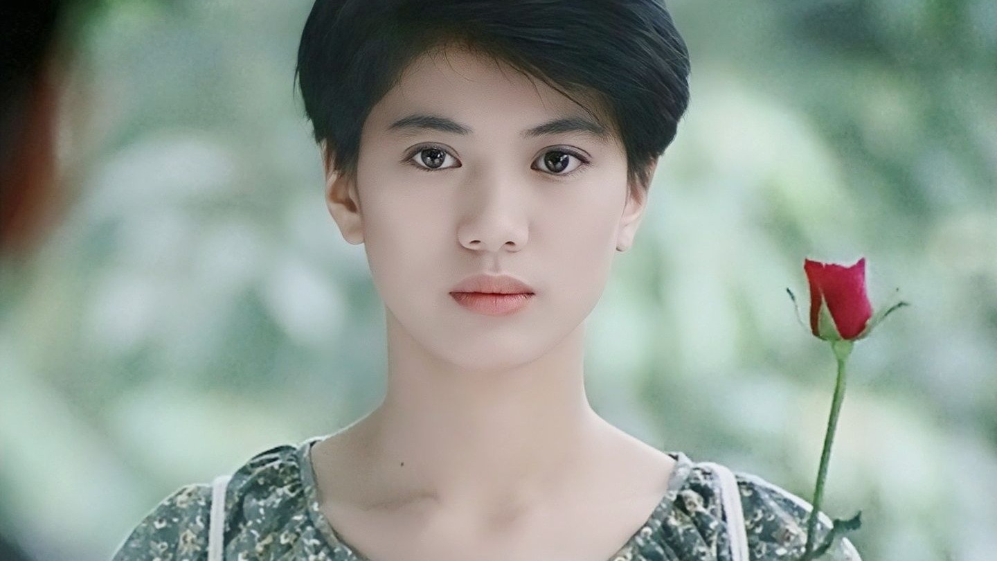 袁咏仪:从港姐到影后,靓靓年轻时到底有多绝!