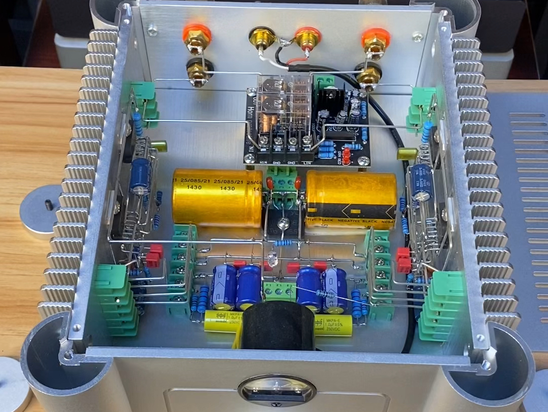 纯手工搭棚的hifi功放机介绍