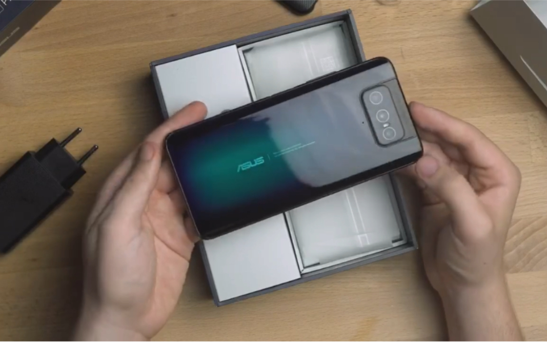 华硕zenfone7pro手机开箱,翻转三摄好厉害