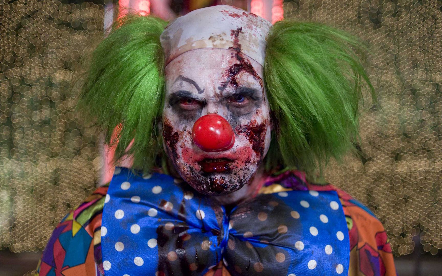 当小丑变成丧尸智商极高杀伤力惊人游乐场成了他的自助餐厅