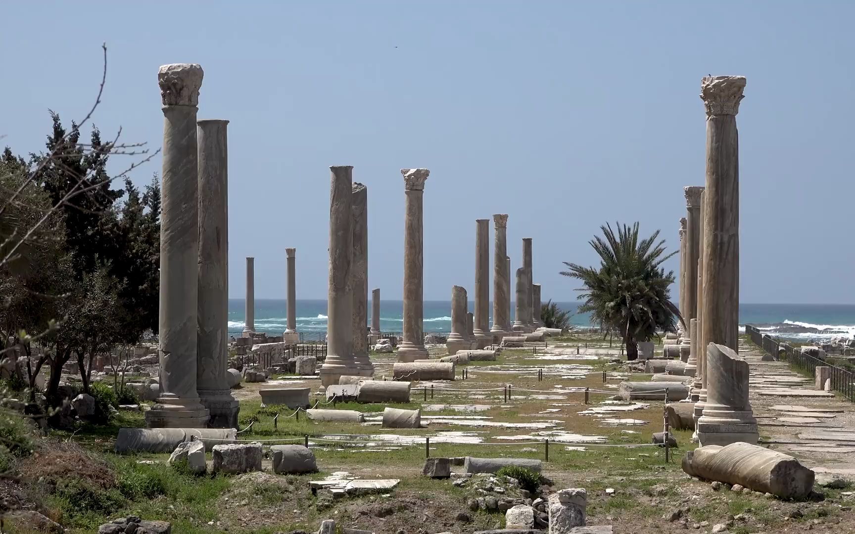 ancient ruins of tyre, lebanon提尔古城遗址,黎巴嫩