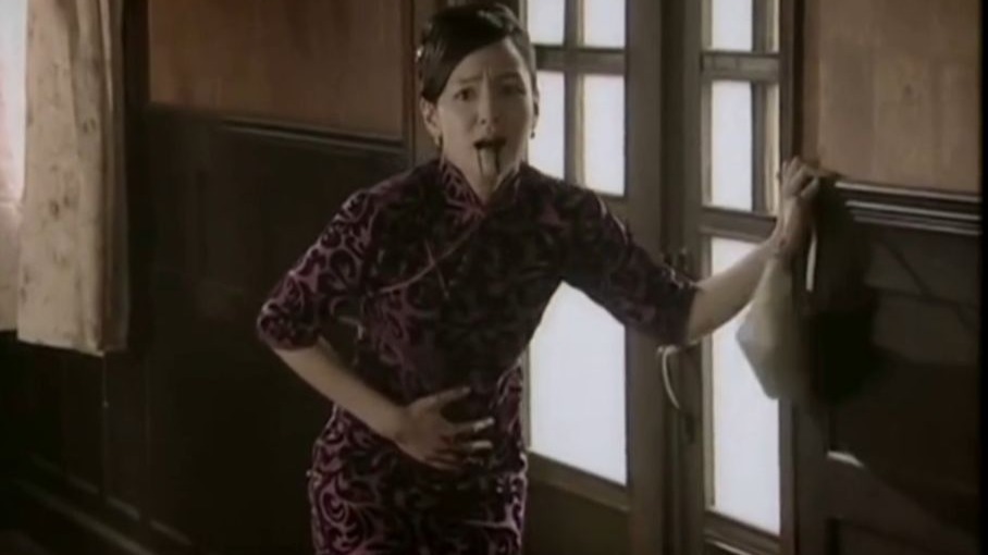 旗袍女腹部中弹吐血身亡