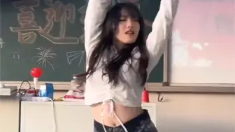 教室大脐子02