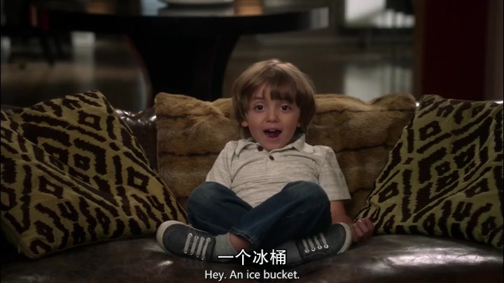 摩登家庭第八季一二集joecut