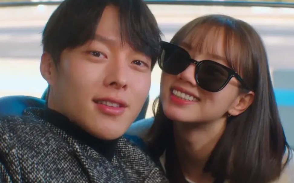 【心惊肉跳的同居】张基龙×李惠利 吻戏合集!