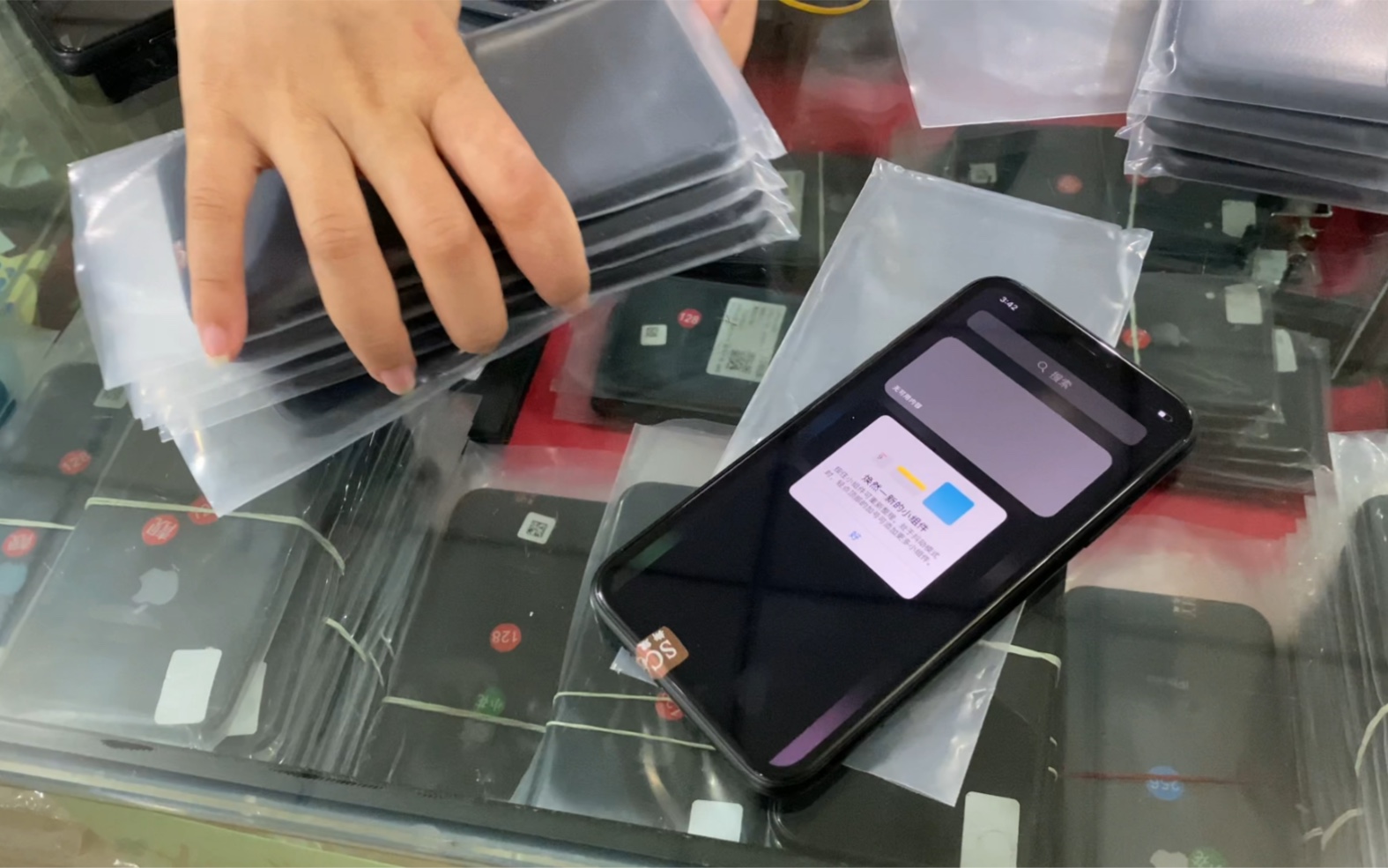 华强北批发市场苹果xr大跌档口一大堆都在便宜抛这价格入手划算吗