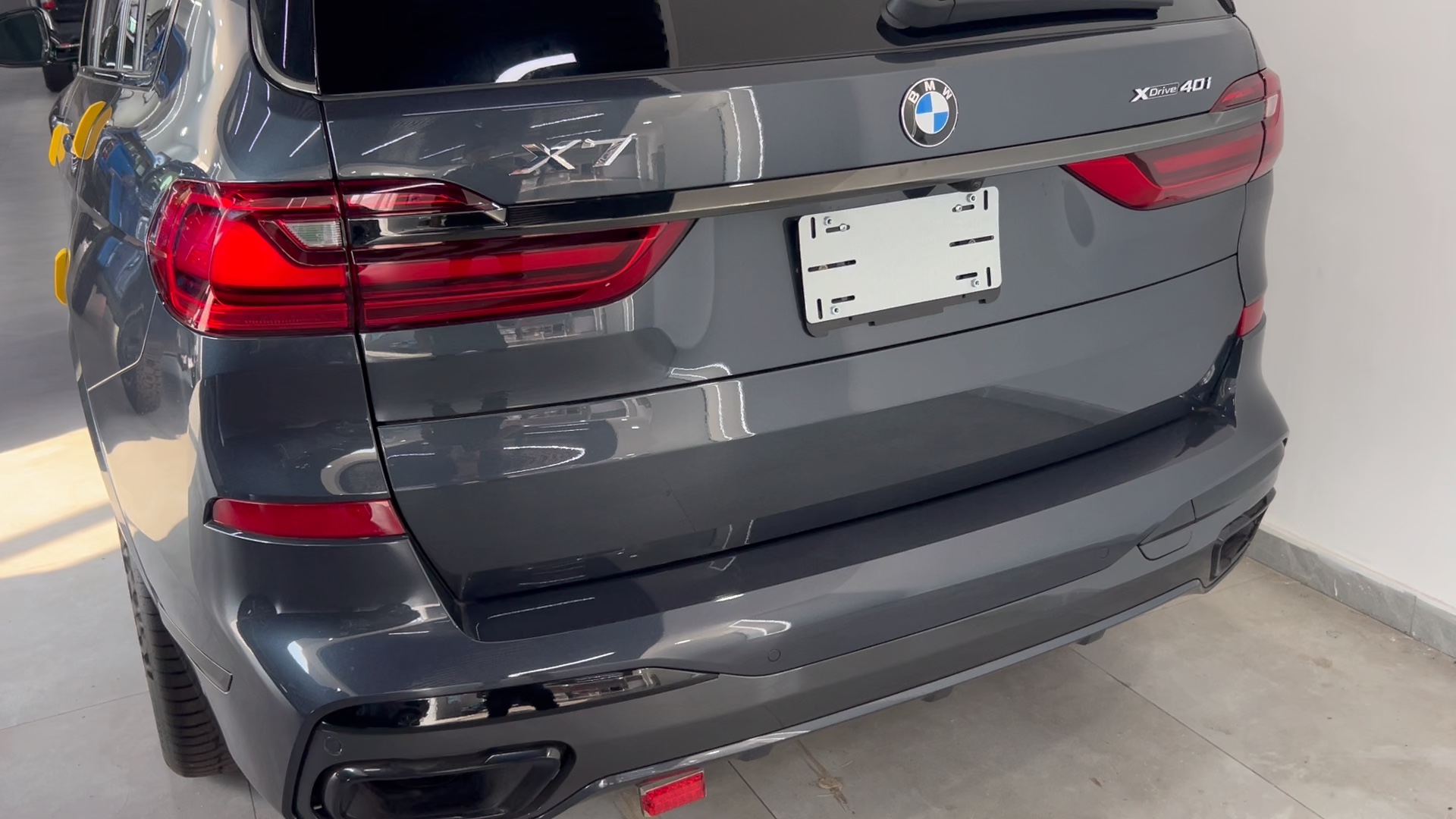 宝马x7,特价库存车21款,喜欢的朋友来,这价格绝对合适