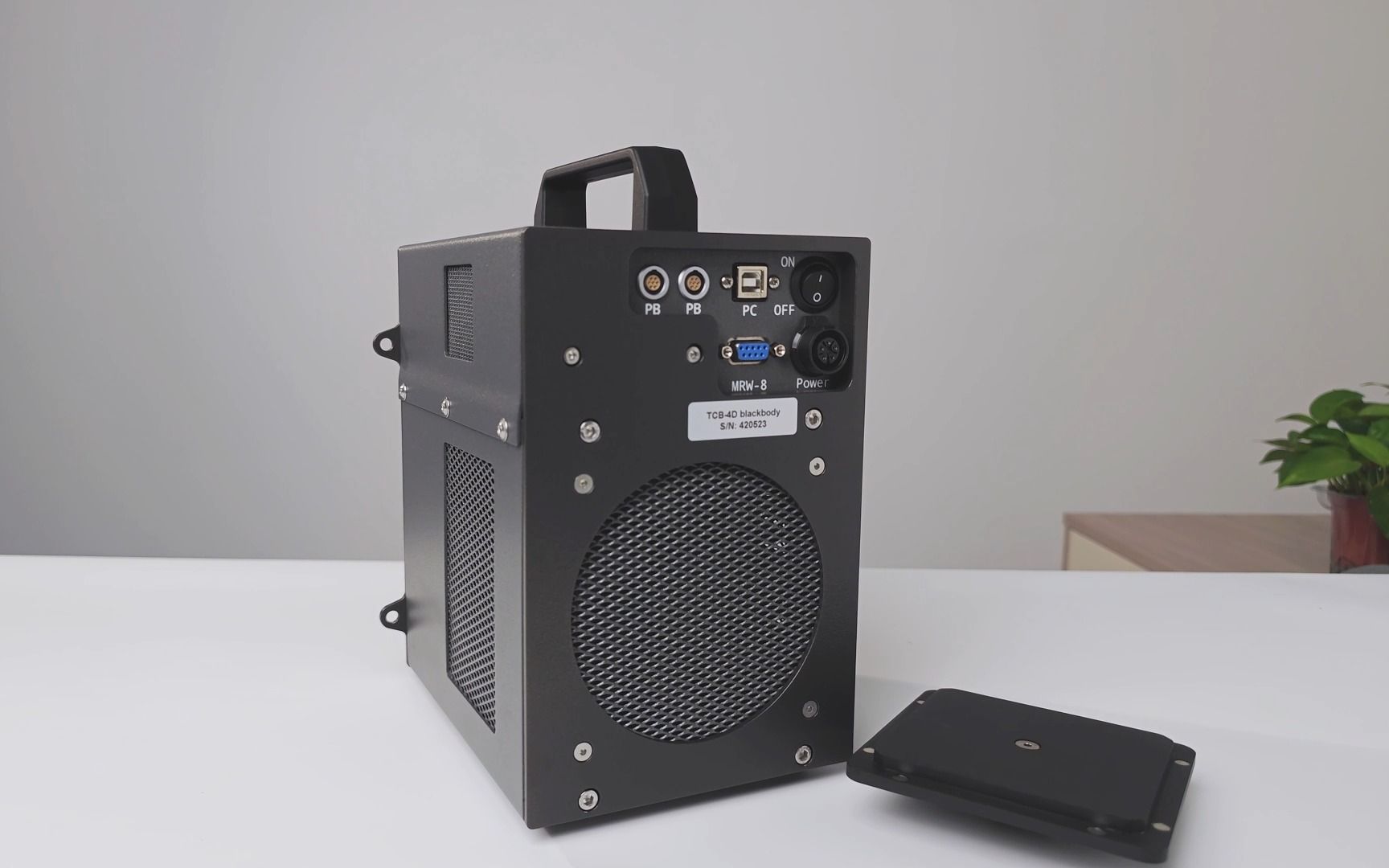 inframet tcb系列面源黑体,温度更稳,数据更准!