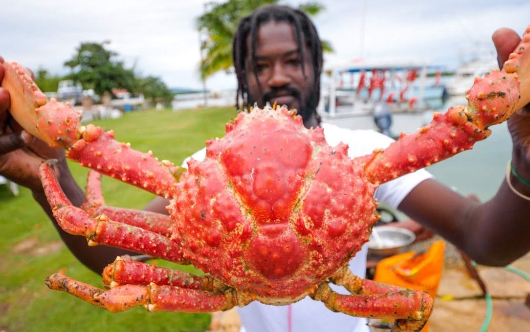 巨大的加勒比海王蟹02海鲜吃货的饕餮盛宴不说了口水得擦擦了