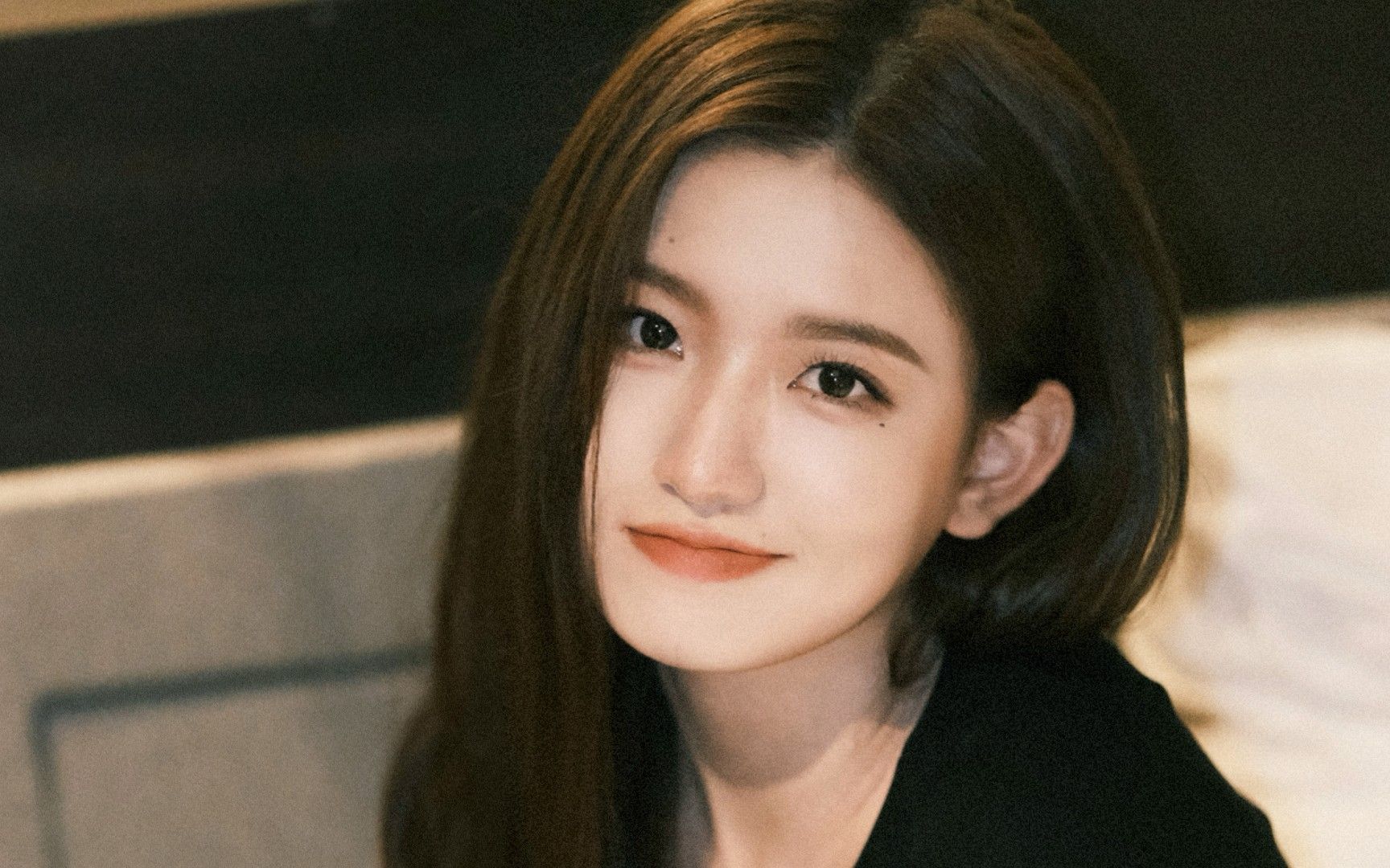 业内人揭示孟羽童离职真实原因,做网红月收入或达20万,公司限制多