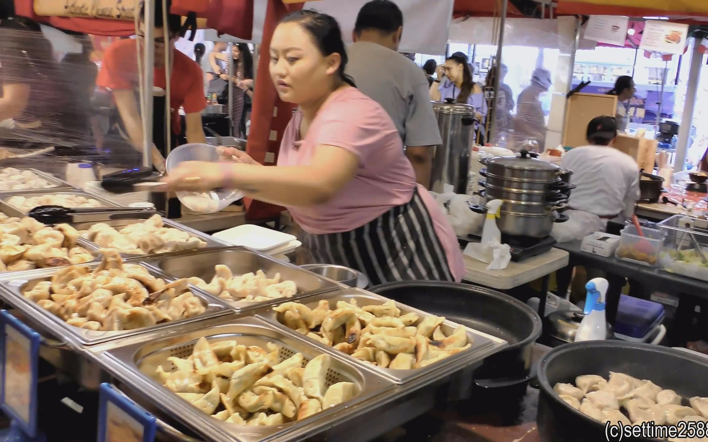 世界街头美食西藏饺子伦敦街头小吃