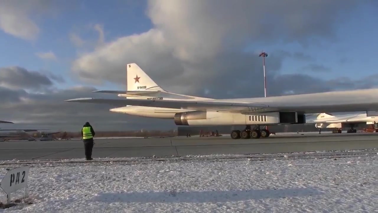 苏联时期的尖兵俄罗斯的重器图160海盗旗战略轰炸机