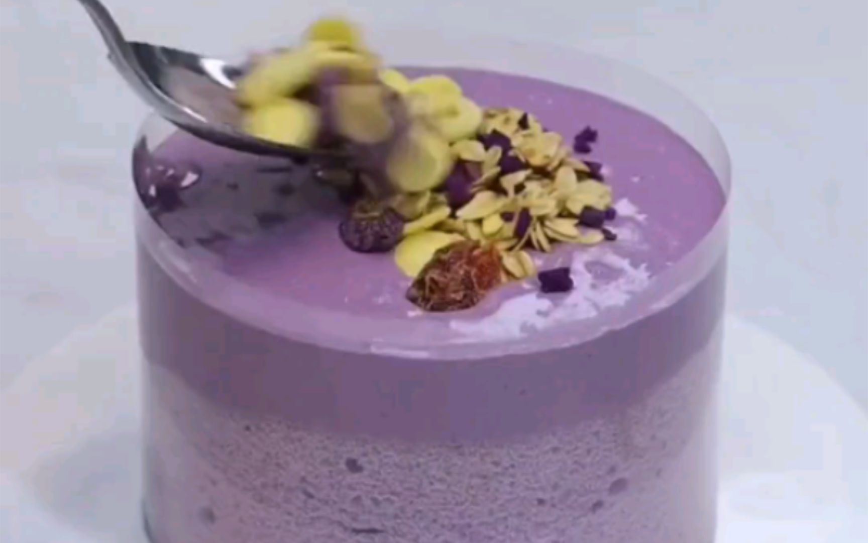 【甜品解压】紫色慕斯小蛋糕搬运分享