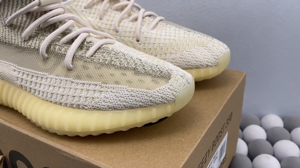 活动作品开箱视频yeezyboost350v2氧化天使
