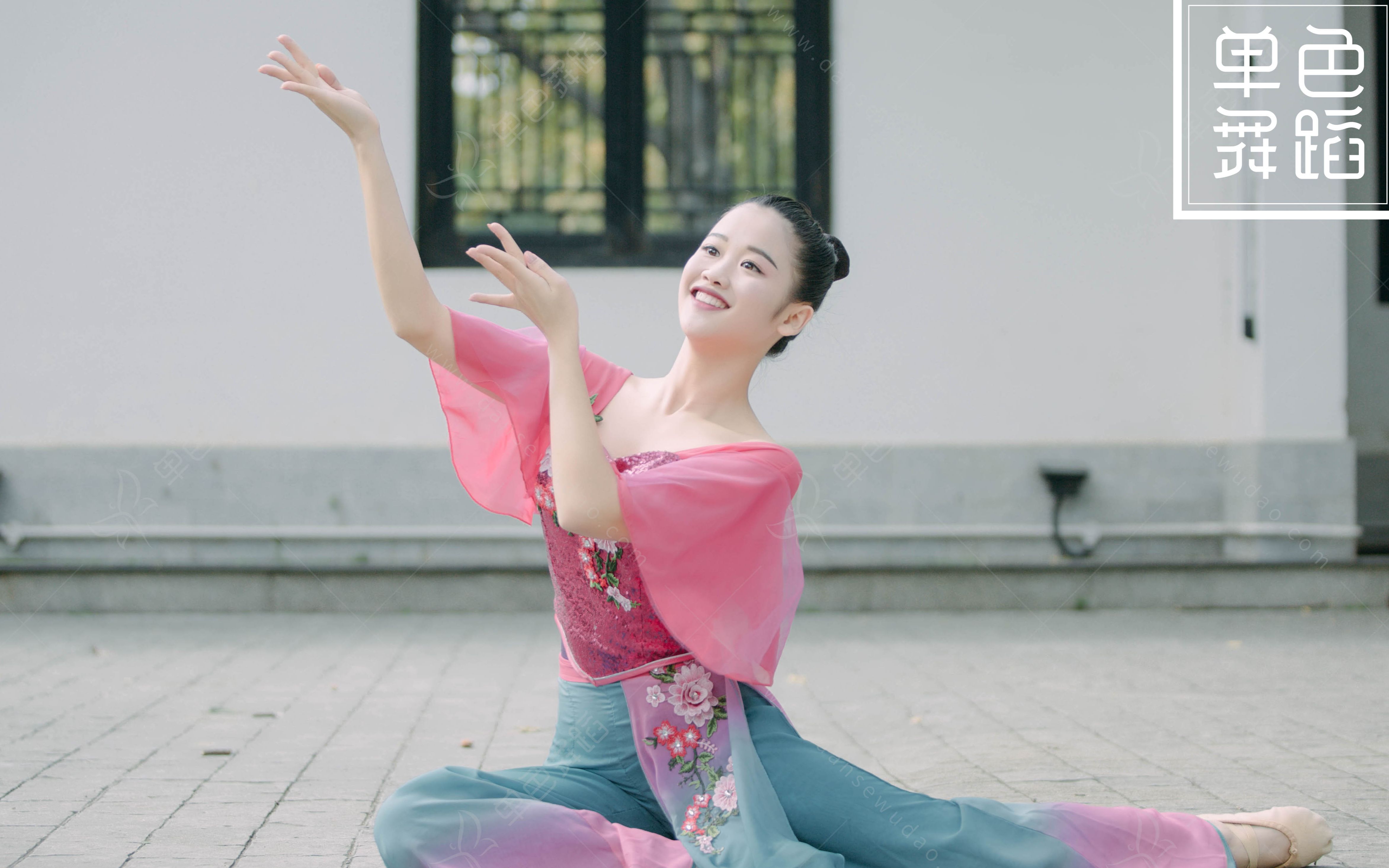 [图]喧嚷的街 灰黯雨 如梦似幻