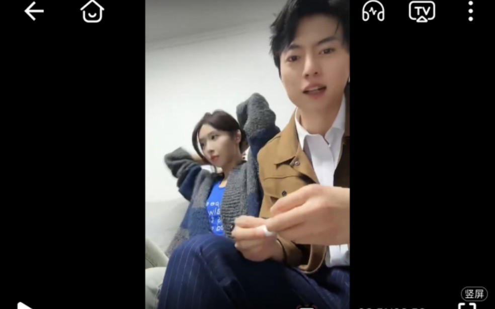 张磊房蕾0224直播-看似两个人的直播实际上一堆人,去晁轩家吃饭,滕