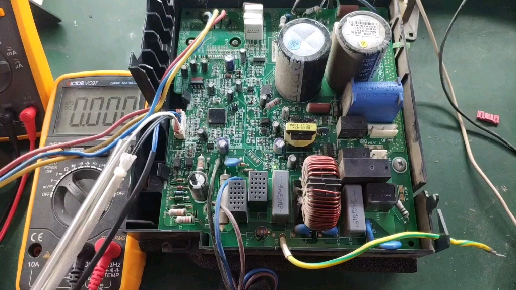 格力变频空调不定时出现e6原来是这里的通病,师傅无私奉献维修方法,和