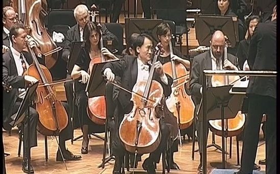 [图]Jian Wang playing Lalo cello concerto MPO Morlot Dec 5 2009