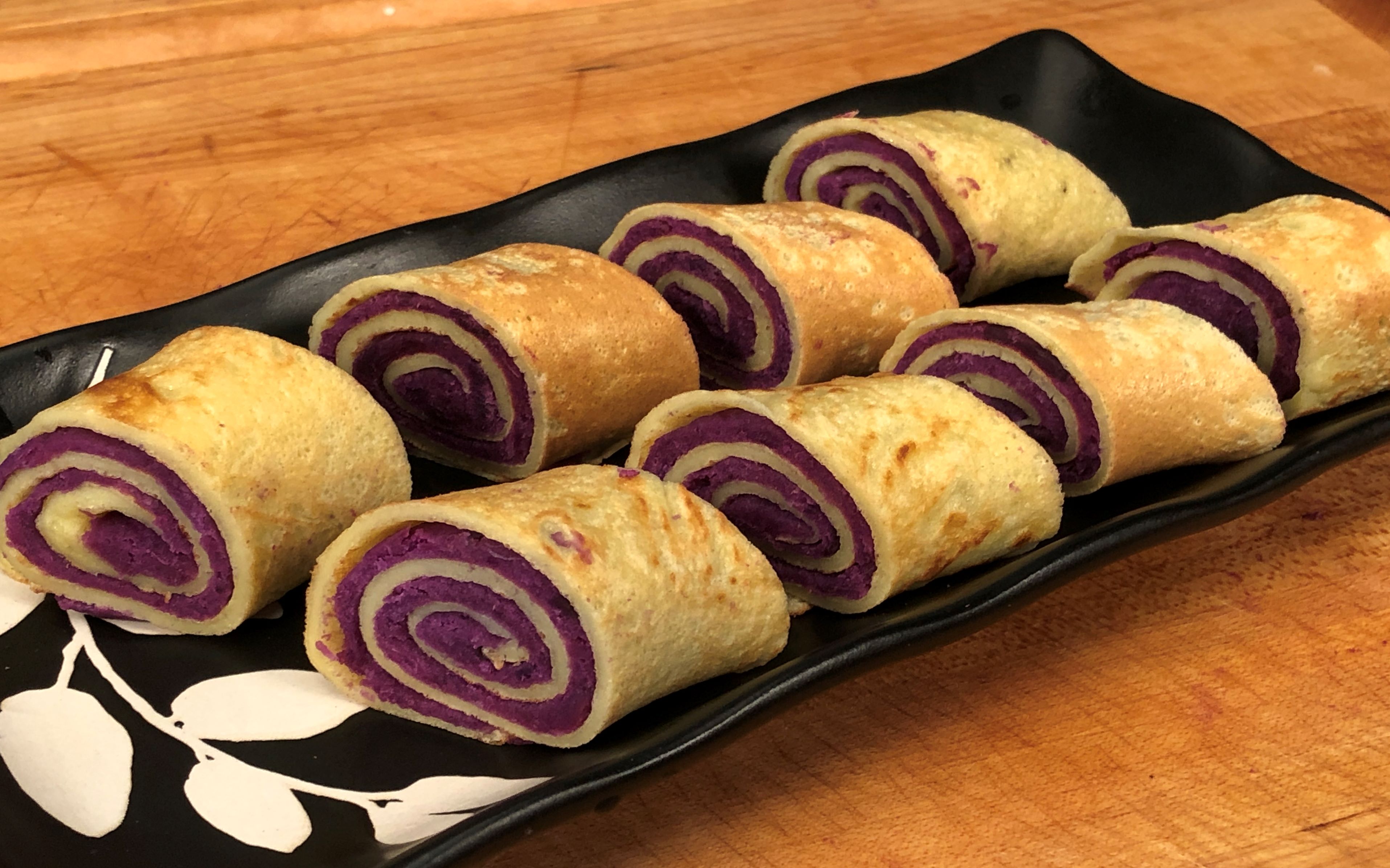 【紫薯鸡蛋卷】面点厨师长教你做低卡低脂高颜值美食,快来试试吧.