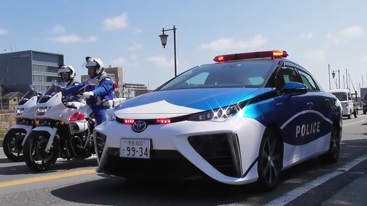 【jdm】丰田mirai入编德岛县警队,成为日本首台氢燃料电池警车!