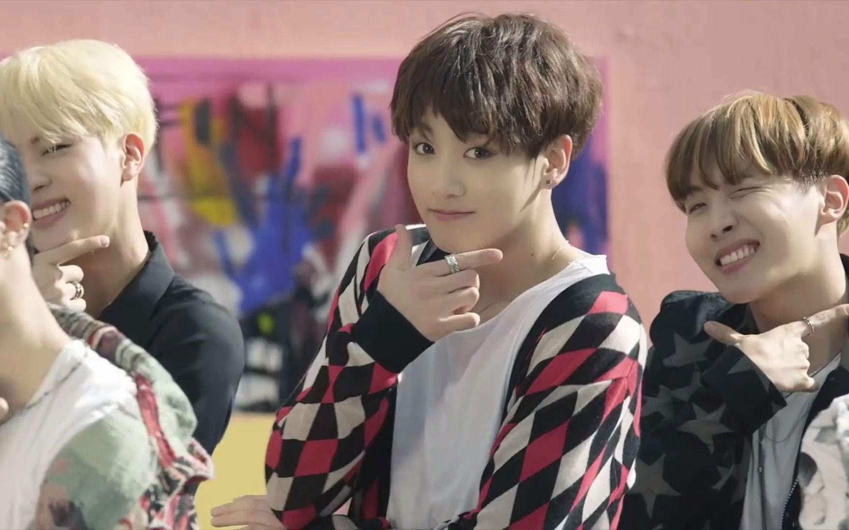 bts—《fire》外网突破6亿点击大关