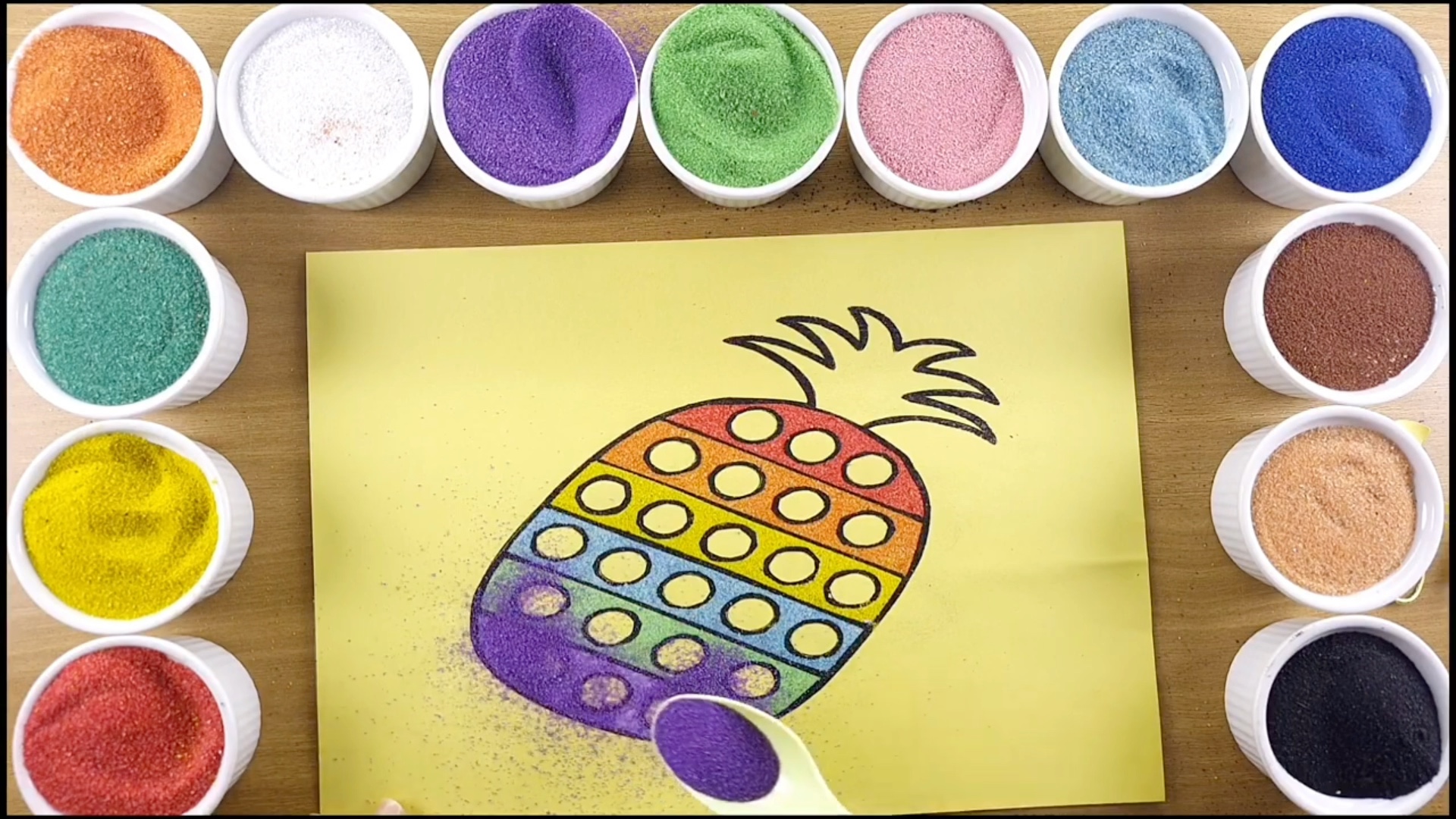 彩色菠萝儿童手工沙画,简单好学,一起画吧