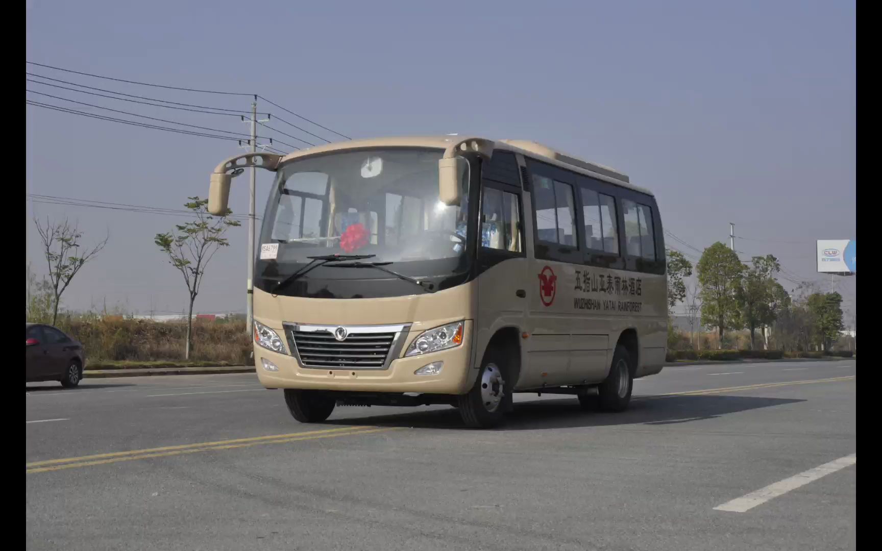 东风莲花19座客车(非营运通勤版)_哔哩哔哩_bilibili