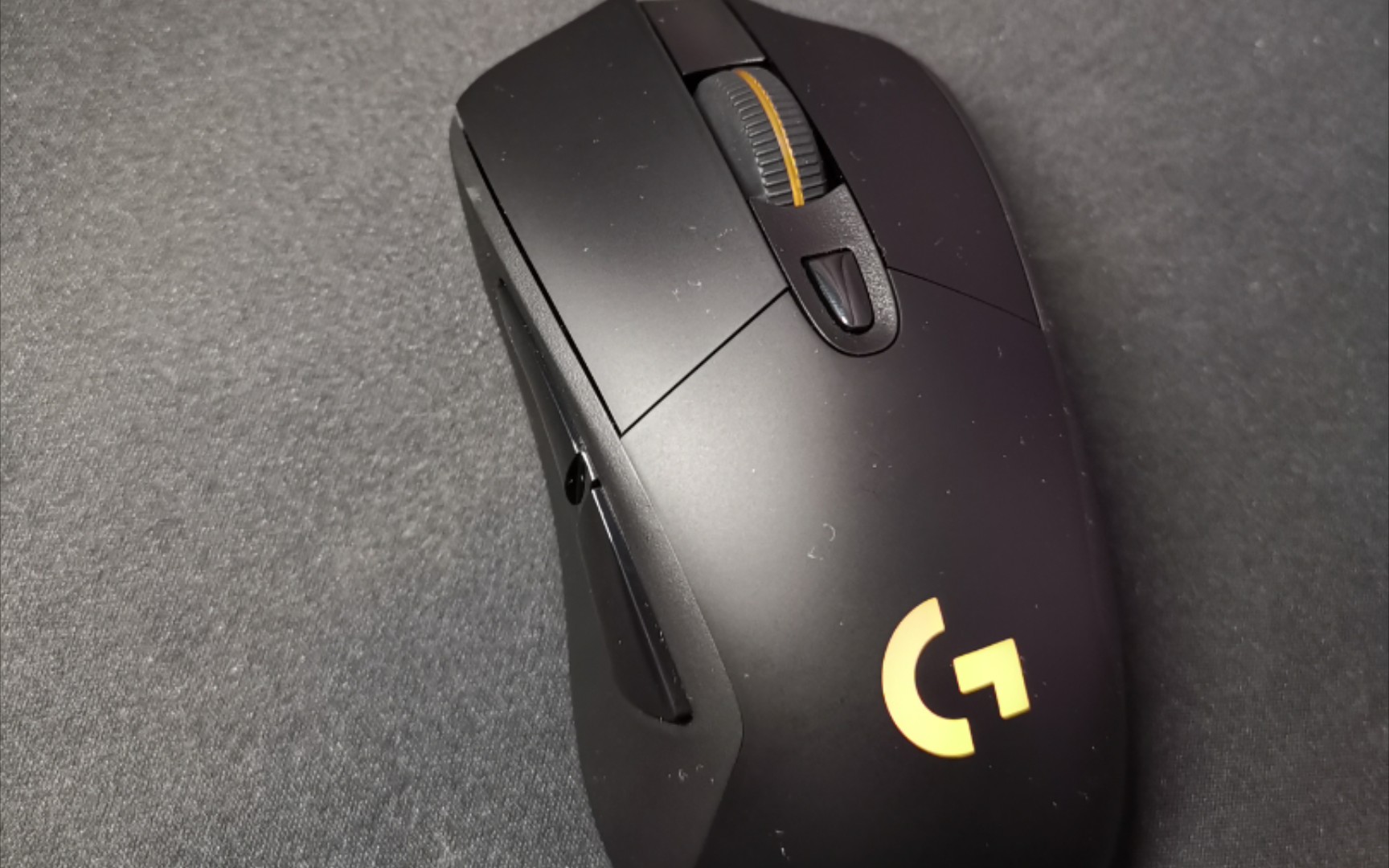 罗技g703hero开箱