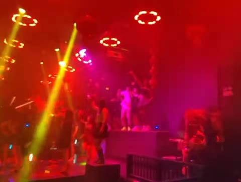 日常蹦迪 #手把手教 #酒吧打碟教学