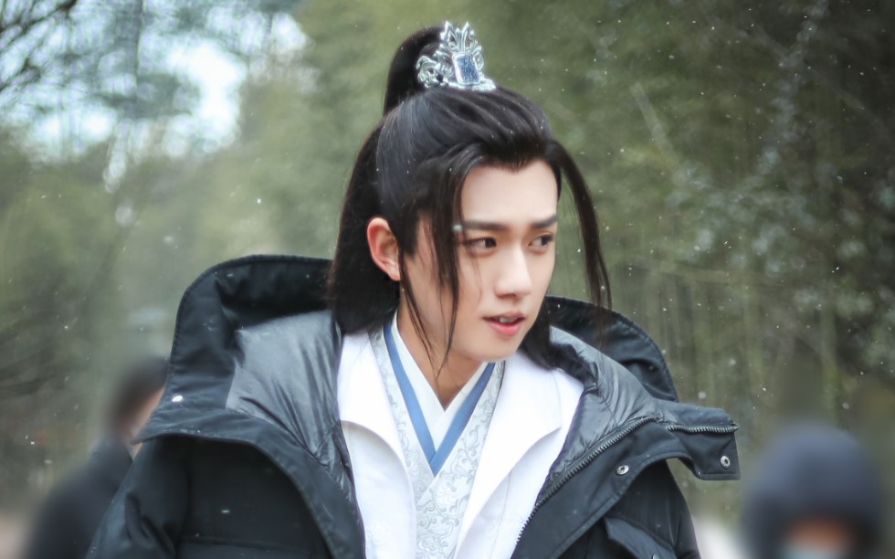 张耀夜燕白横店开机更新张耀饰白少情210216