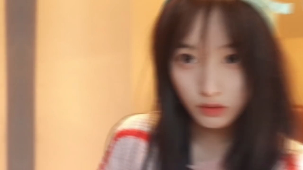 瞳瞳也太好看了吧