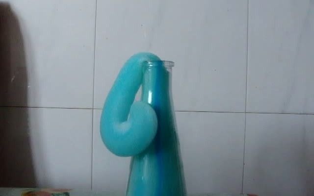 大象牙膏 实验 (Elephant Toothpaste)过氧化氢溶液+碘化钾+发泡剂哔哩哔哩bilibili