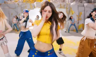 Descargar video: ITZY 'GOLD'新歌舞蹈版MV公开！