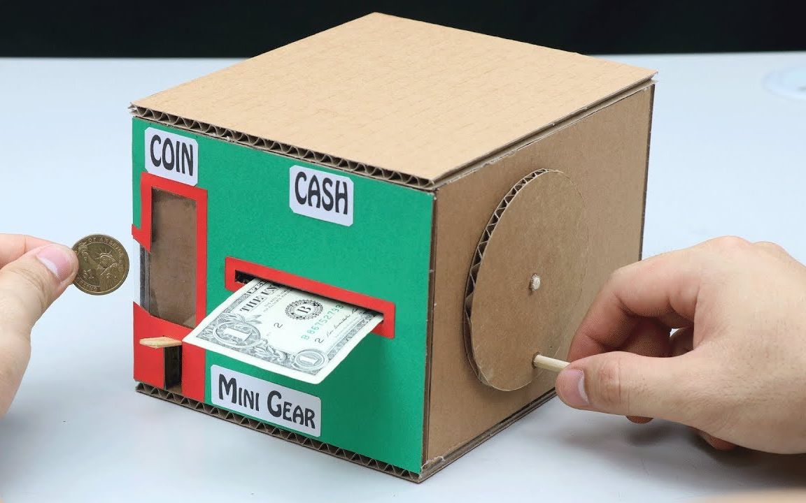 diy手工制作,如何使用纸板制作一个存钱罐?纸币和硬币都可以存!