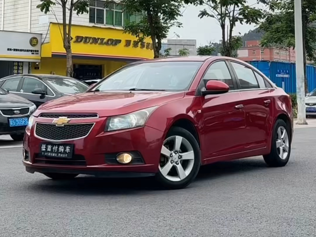 13年科鲁兹1.8自全款13800开走91