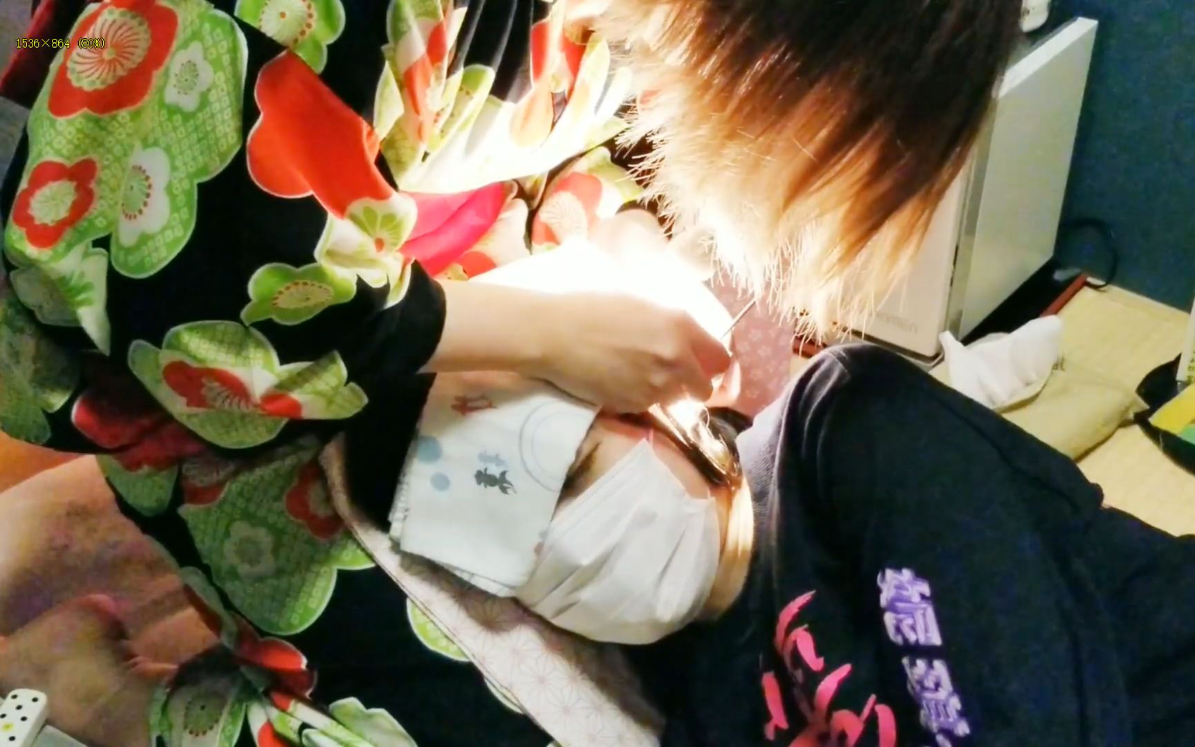 日本采耳店小姐姐采耳店感受温柔的膝枕采耳按摩