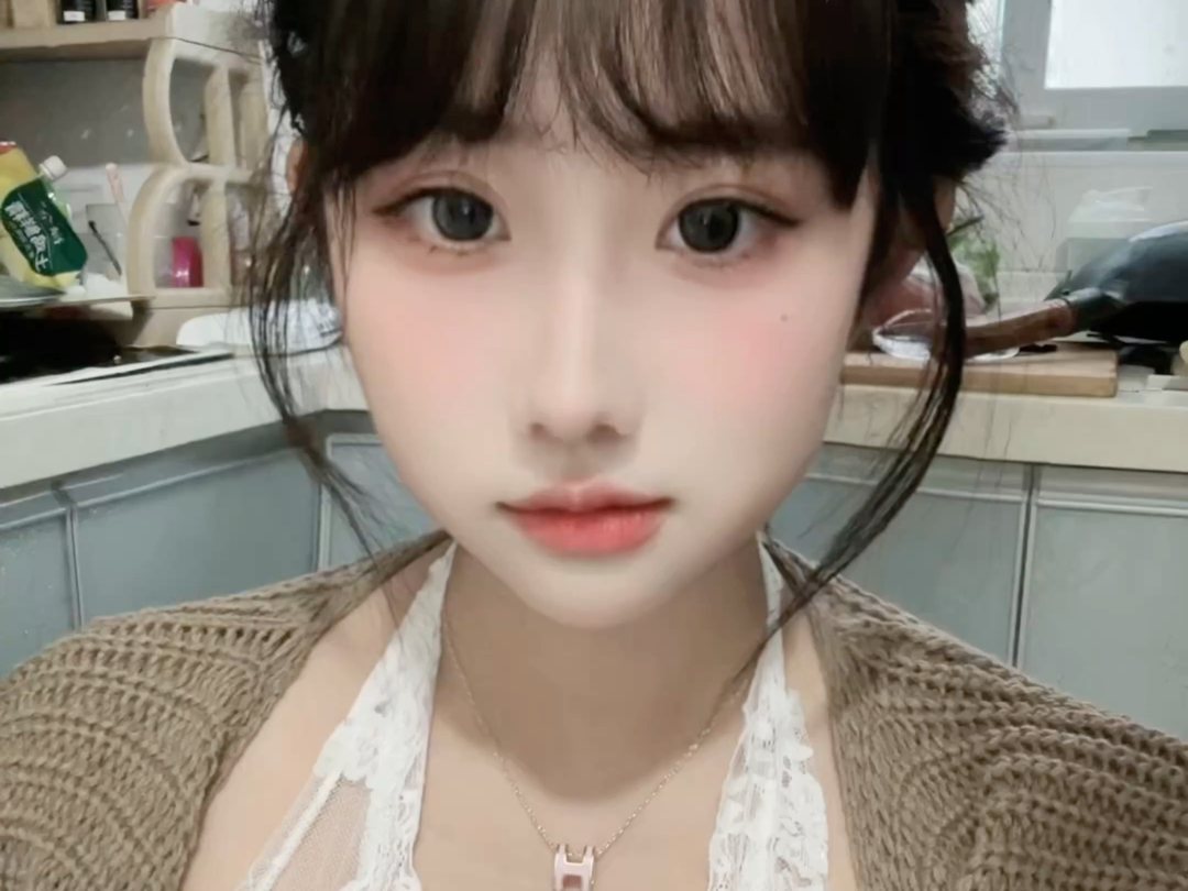喜欢你的可爱卖乖