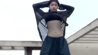 包浆老视频大脐子