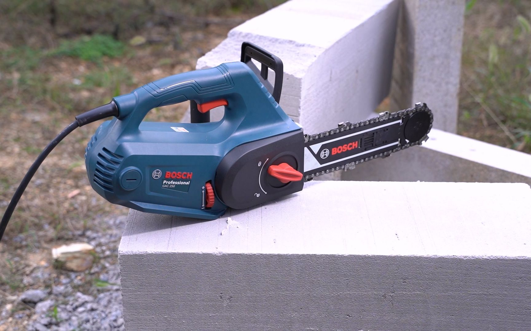 能切墙的链锯,博世轻质砖链锯gac 250实测 多功能展示