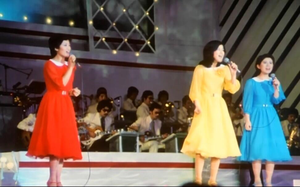 森昌子・桜田淳子・山口百恵】1977 武道館卒业仪式演唱会_哔哩哔哩_