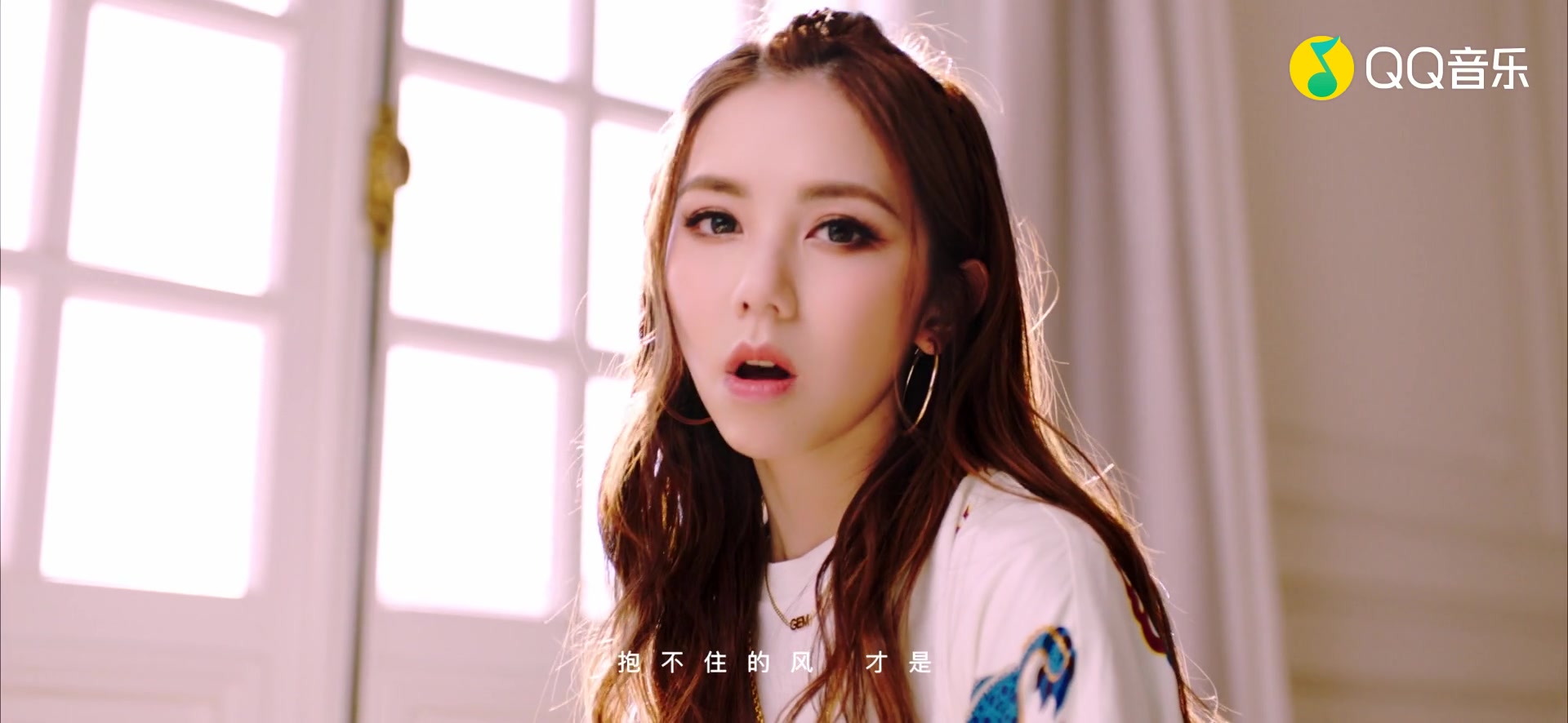 e.m. 邓紫棋-多美丽(蓝光)