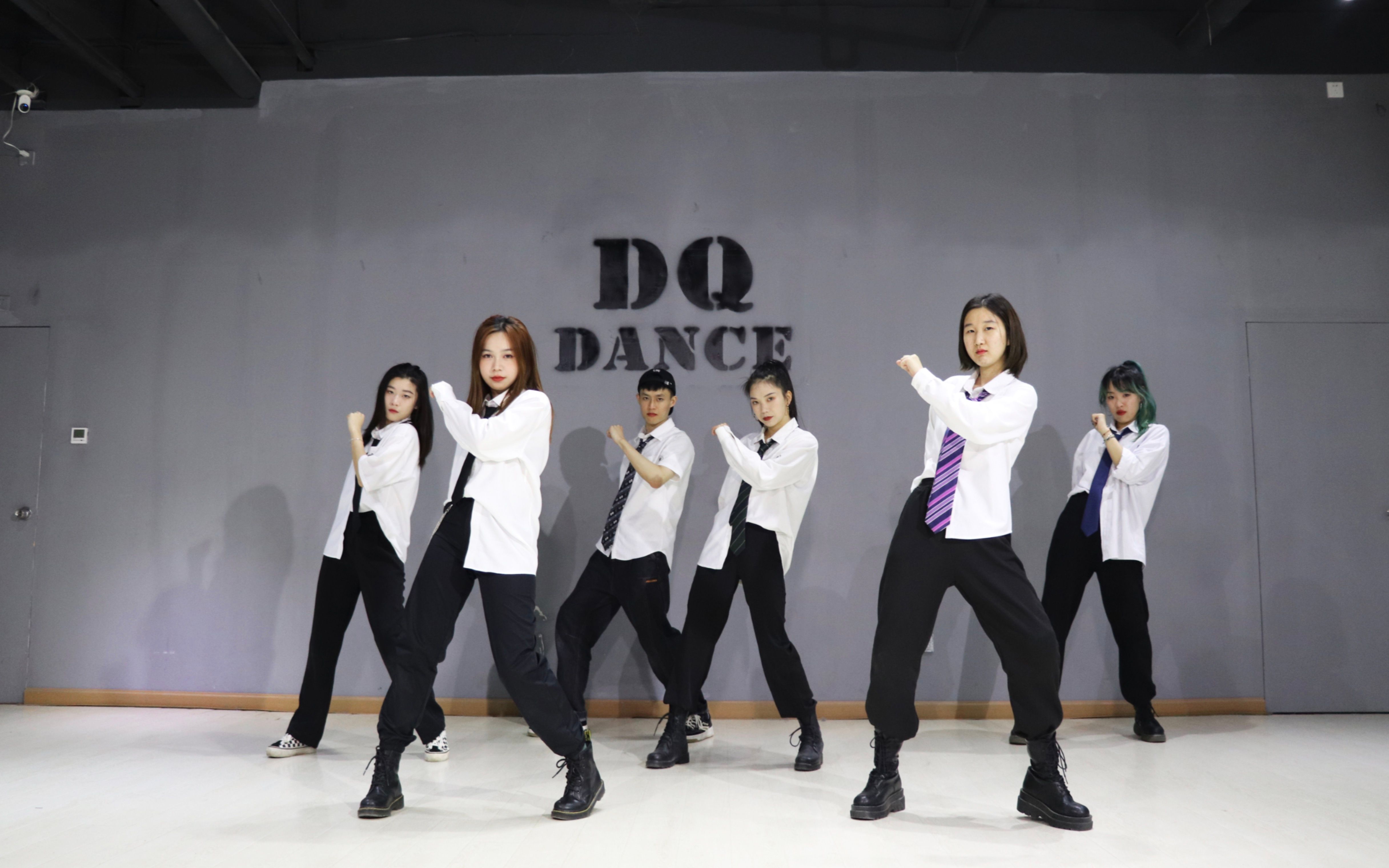 【武汉dq舞蹈】翻跳版 《咆哮》— exo