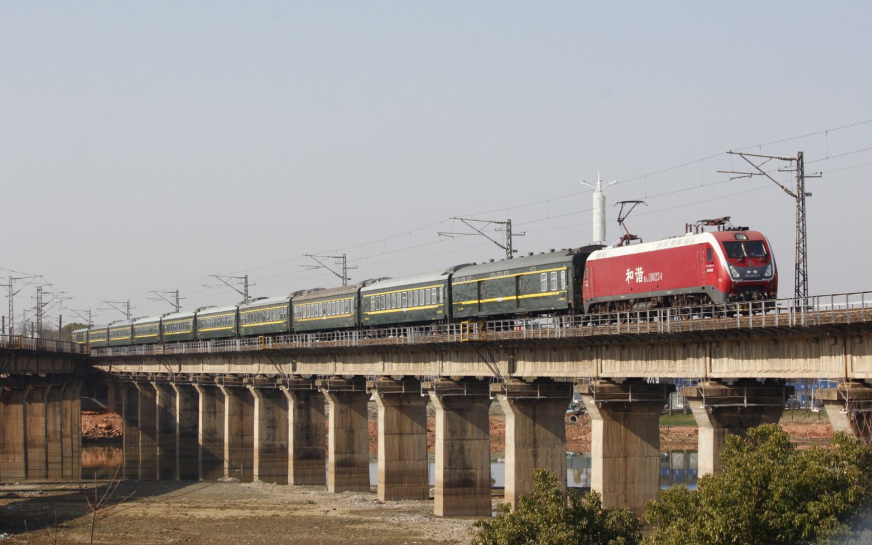 k8730 南昌—景德镇(南局南段hxd1d0234)