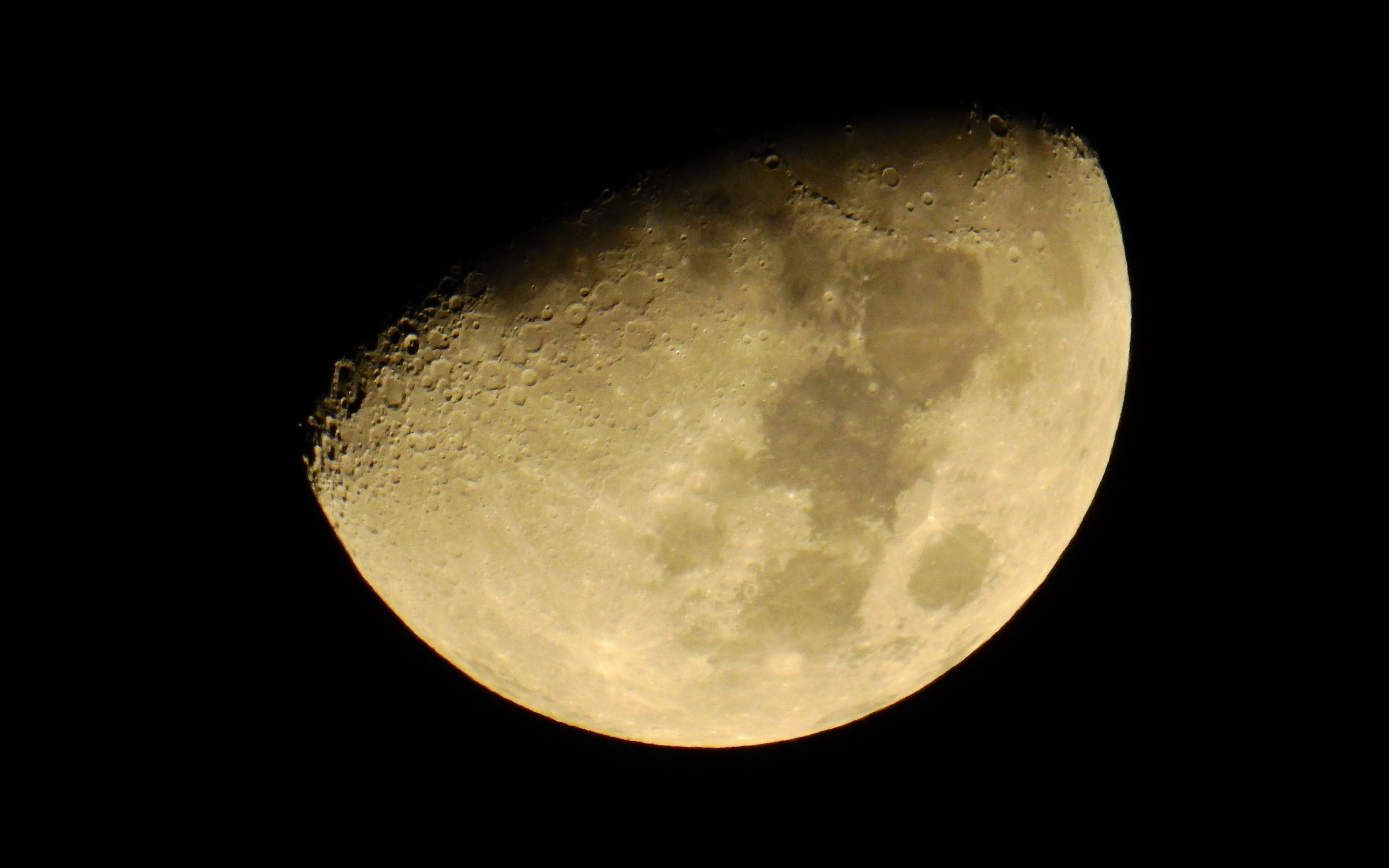 【月亮】尼康p900s初次拍月亮