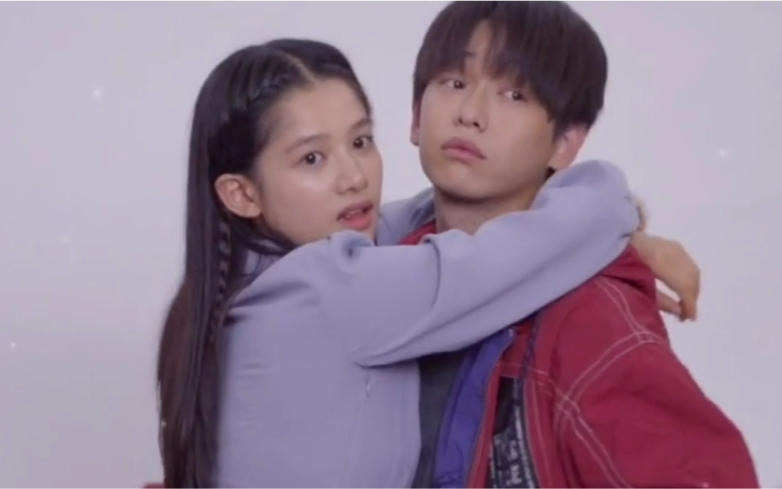 风犬少年的天空02彭昱畅张婧仪亲密剧照老狗安然好甜